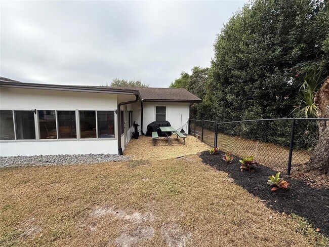 Photo - 205 S Ebb Way
