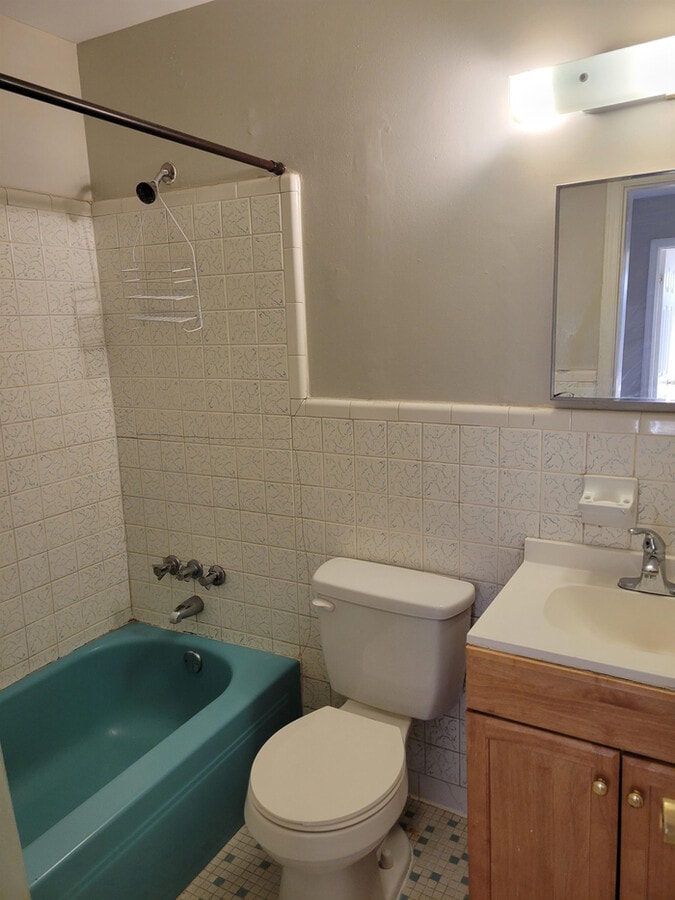 Photo - 1643 S Beltline Blvd