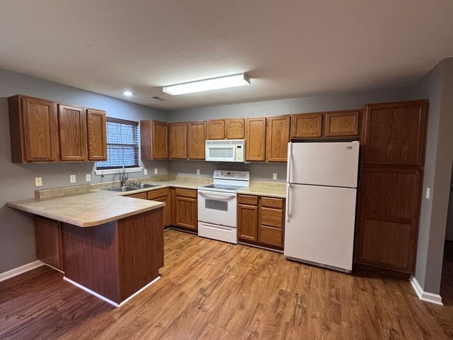 Photo - 3 Bedroom Home Close to FLW!