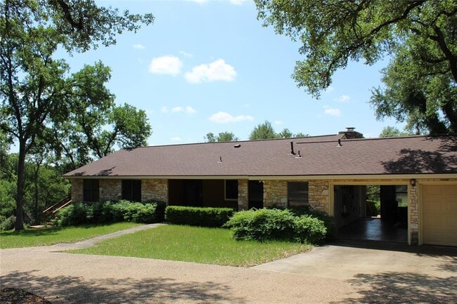 Photo - 1401 Mt Sharp Rd House