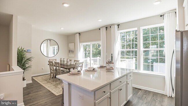 Photo - 1112 Meadowlark Dr