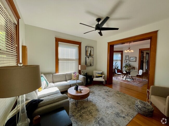 Building Photo - 735 Livingston Ave NE Unit 735 Rental