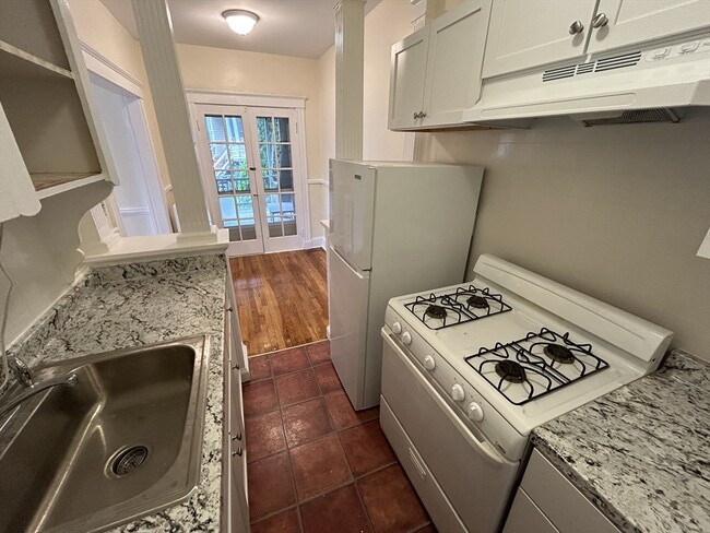 Photo - 31 Dennison Ave Unit 10