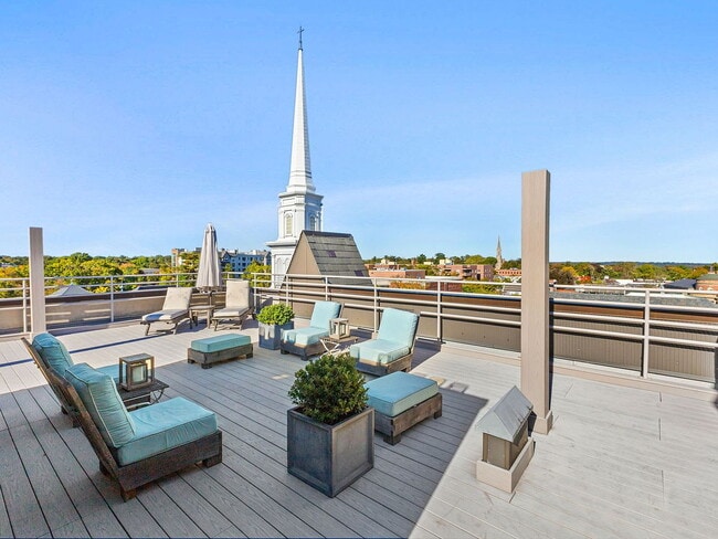 Photo - "Charming 1-Bedroom Retreat in Prime Greenwich Location – 895 Sq Ft of Cozy Elegance!"