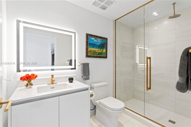 Photo - 2678 Tigertail Ave