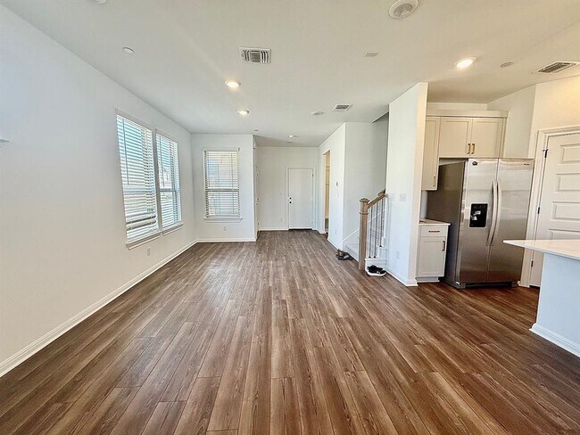 Photo - 2725 Woodall Dr