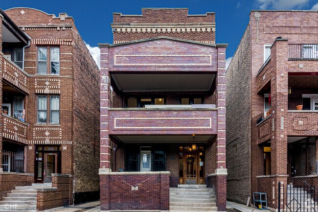 Building Photo - 2318 W Thomas St Unit 1R Rental