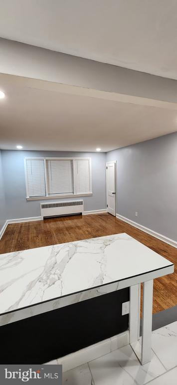 Building Photo - 502 E 22nd St Rental