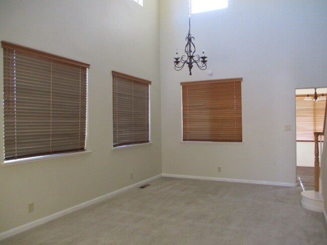 Photo - Northwest Suburban  Beauty