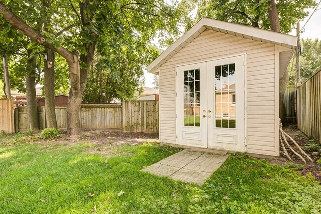 Photo - 33 Mendip Cres