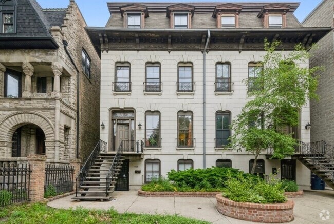 Building Photo - 918 W Fullerton Ave Unit 2 Rental