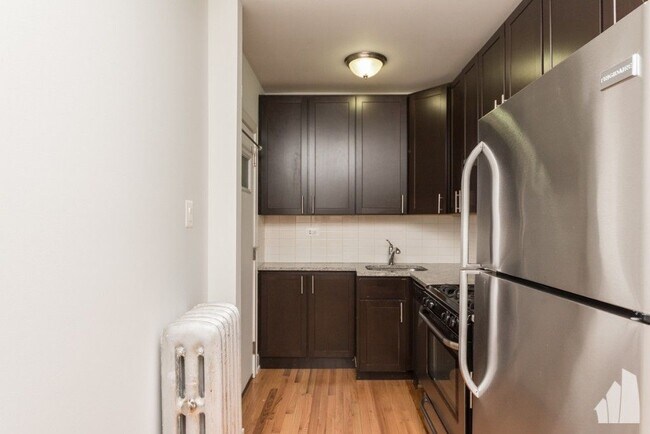 Photo - 516 W Cornelia Ave Unit 518-215