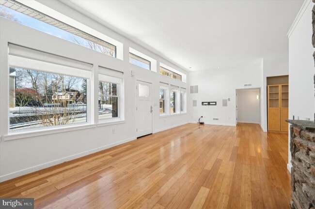 Photo - 29 Rolling Rd