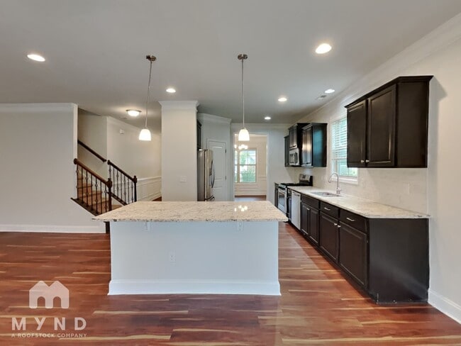 Photo - 7377 Birchshire Dr House