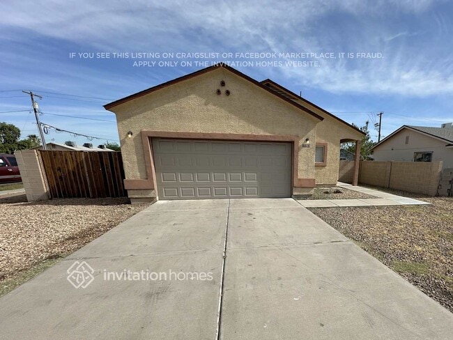 Building Photo - 3102 E Roeser Rd