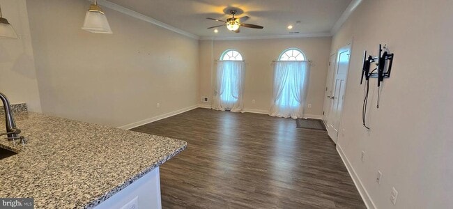 Photo - 10125 Fosset St.