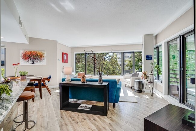 Photo - Beautiful 2 Bed, 2 Bath Rental Condo in Portland Goose Hollow neighborhood!
