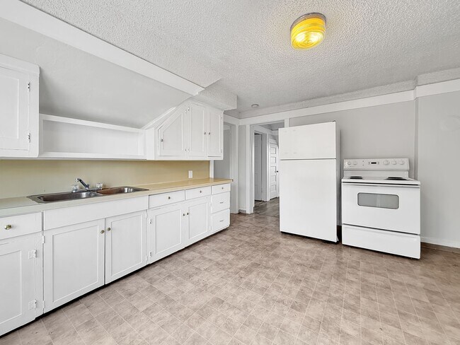 Newly Renovated Duplex