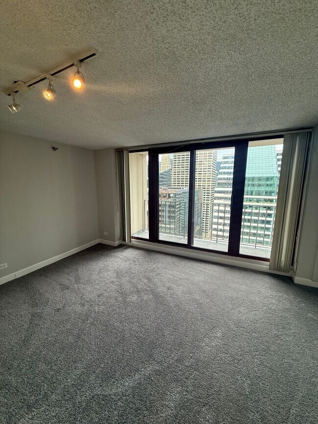 Photo - 200 N Dearborn St Unit 2801