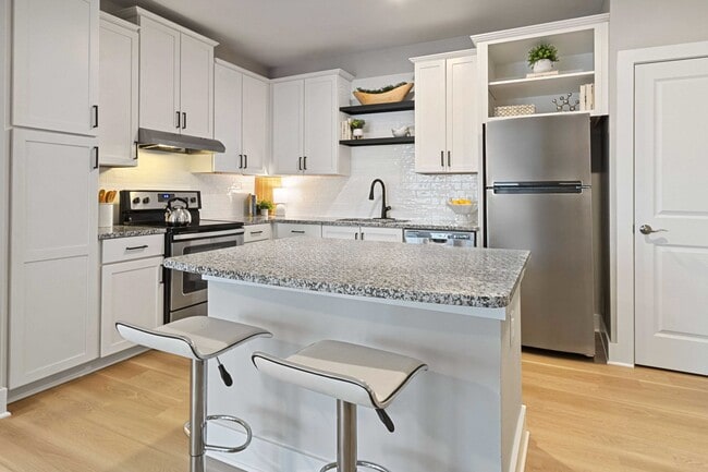 Building Photo - Artisan Station Apartments