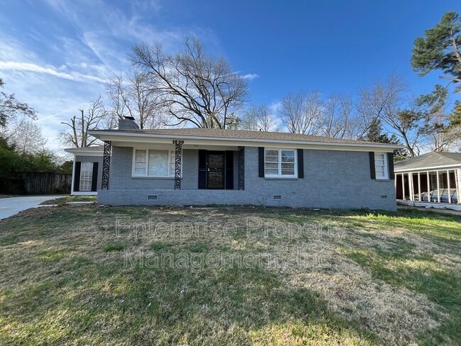 Photo - 1699 Frayser Blvd House