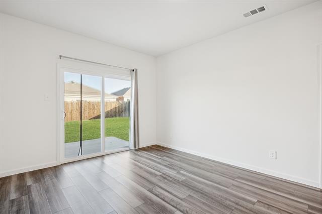 Photo - 742 Camden Dr