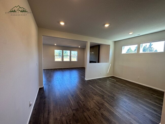 Photo - Gorgeous 5-bedroom, 3-bathroom home is desirable Springfield neighborhood