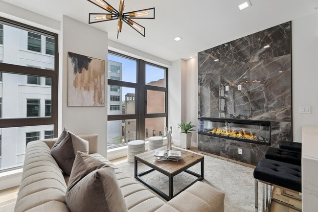 Photo - 72 York St Condo Unit 401