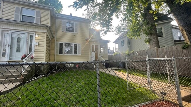 Photo - 13 Whitman St