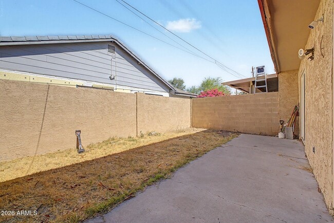 Photo - 5209 N 18th Dr