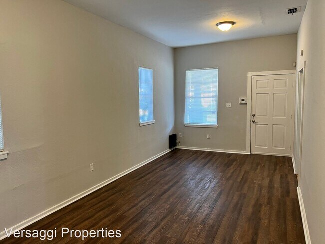 Photo - 3 br, 1 bath House - 2122 W. Chestnut St