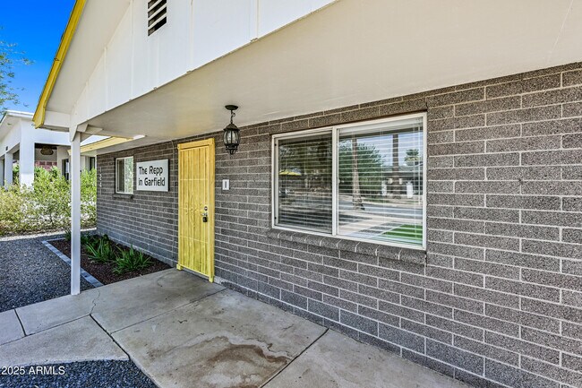 Photo - 1241 E McKinley St Unit 1