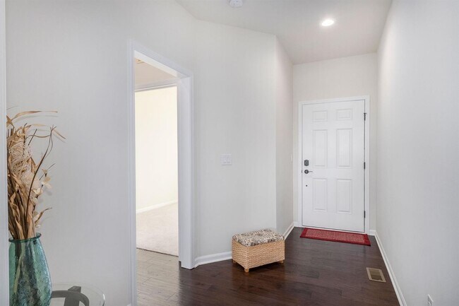 Photo - 2766 Polson St