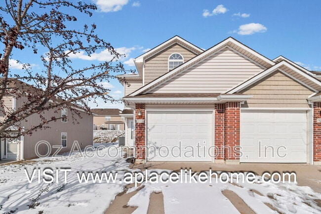 Photo - 807 SW Imperial Ln