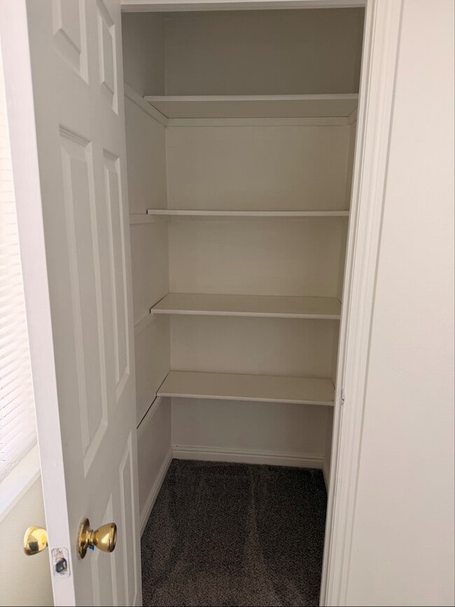 Photo - 1239 Swaner Rd