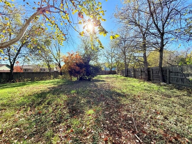 Photo - 602 Hill Cove