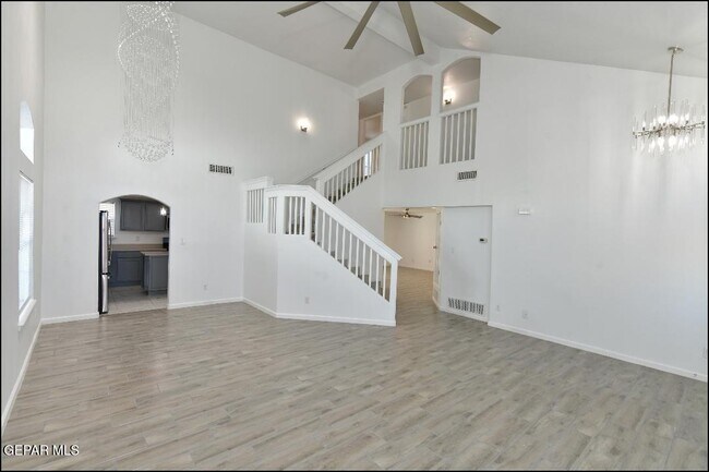 Photo - 1603 Villa Del Sol St