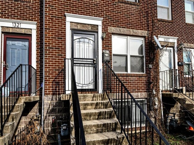 1319 Belmont St NW