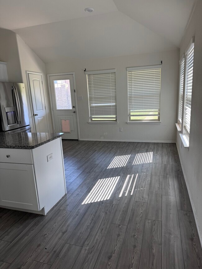Photo - 4508 Hiddenite Rd