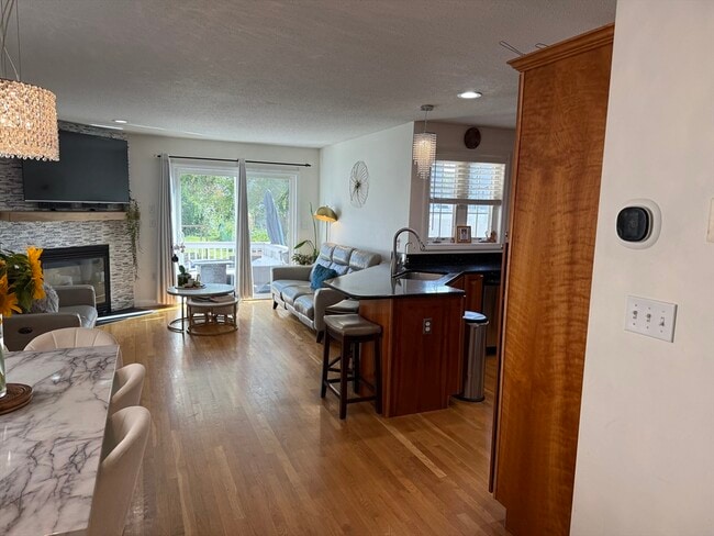 Photo - 319 Farrwood Dr