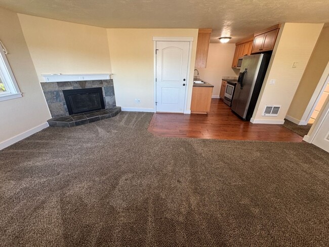 Photo - 2850 Newton Pl Condo