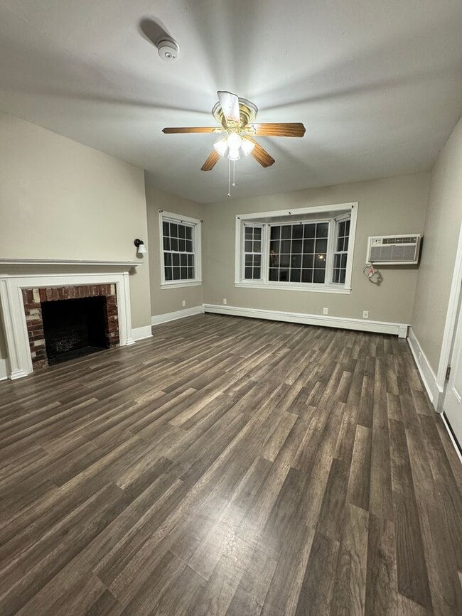 Building Photo - 388 E Merrimack St Unit 2