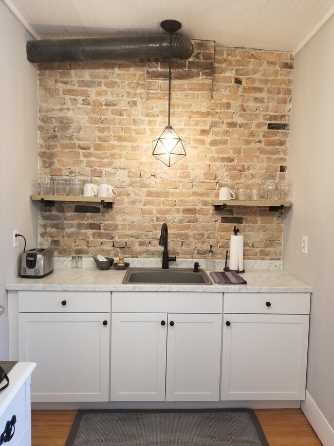 Photo - 47 W Main St Unit 2