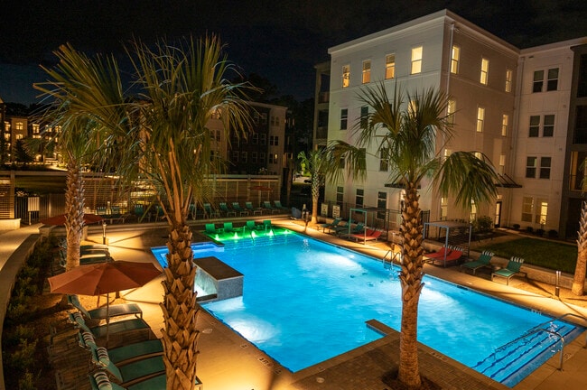 Building Photo - Founders Yard Rental