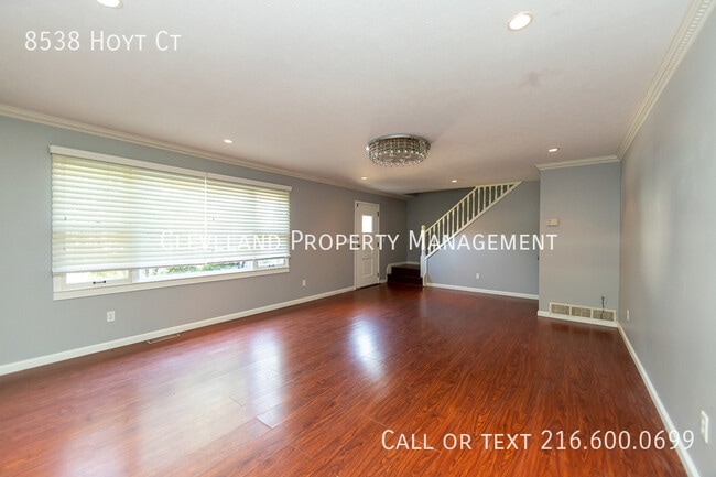 Photo - 8538 Hoyt Ct