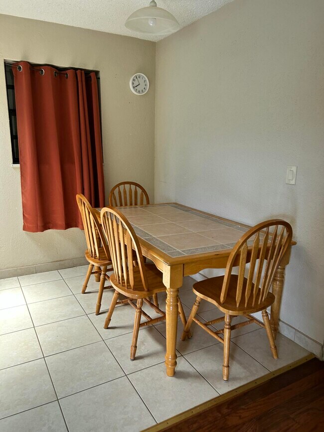 141 SE Serenata Ct House House - Image 