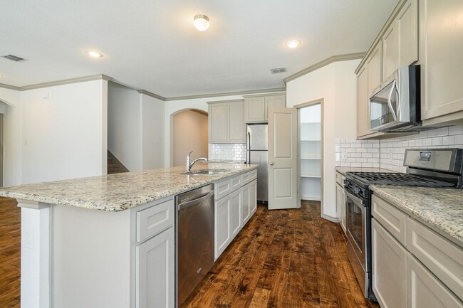 Photo - * MOVE IN SUMMER 7/17/2027 * 6 Bed 4 Bath ...