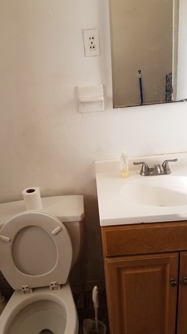 bathroom - 368 Atwood St Unit 2