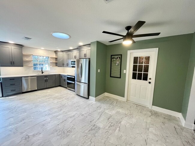 Photo - 6326 8th Ave N