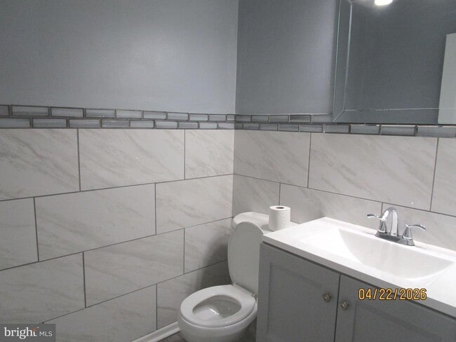 Photo - 540 Thompson St